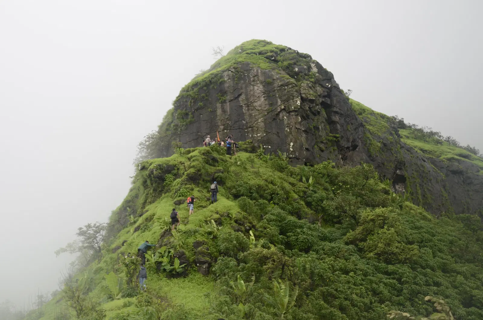 Peb Fort Vikatgad